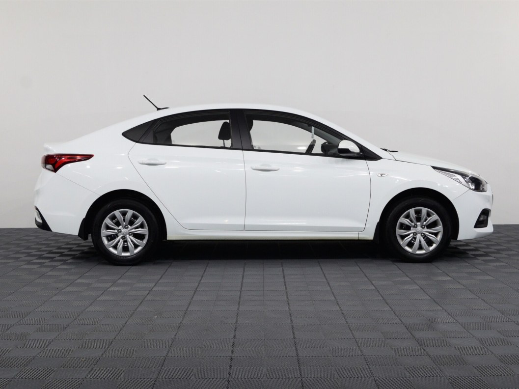 Hyundai Solaris Comfort 1.4 АКПП, 2018 фото 4