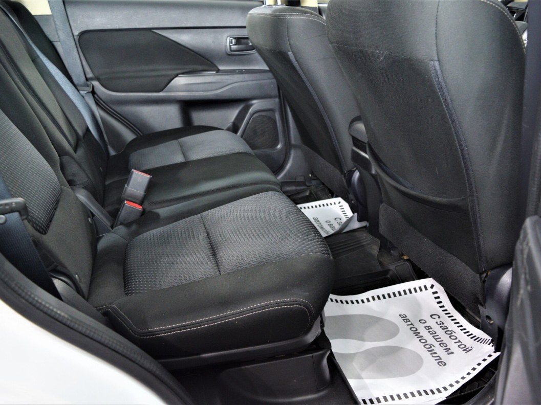 Mitsubishi Outlander Inform S02 2.0 CVT, 2017 фото 12