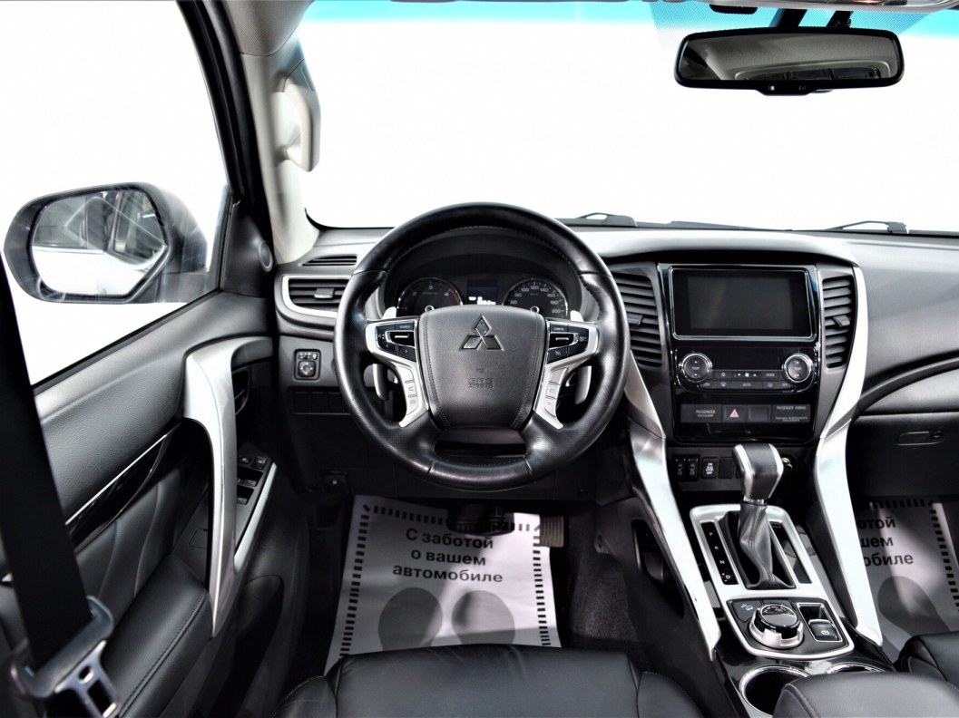 Mitsubishi Pajero Sport 2.4 МКПП, 2017 фото 19