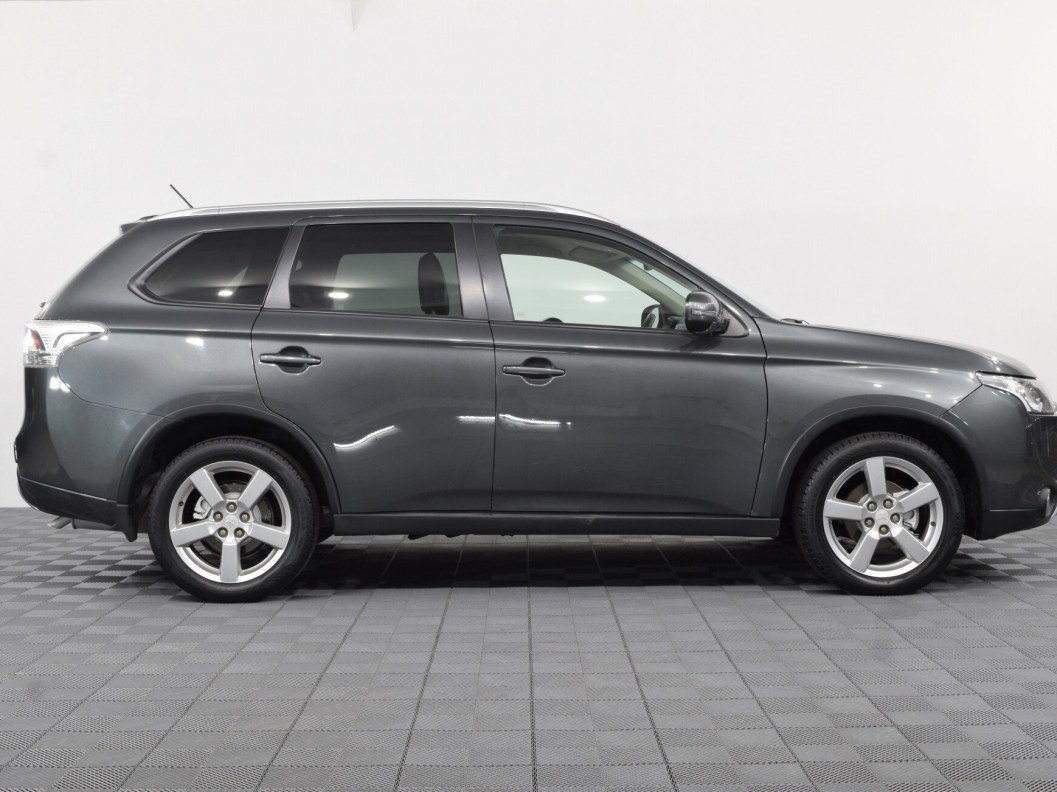 Mitsubishi Outlander Instyle S81 2.0 CVT, 2014 фото 4