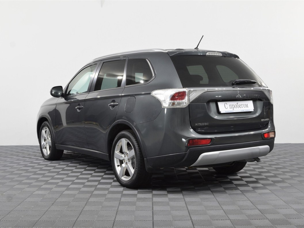 Mitsubishi Outlander Instyle S81 2.0 CVT, 2014 фото 8