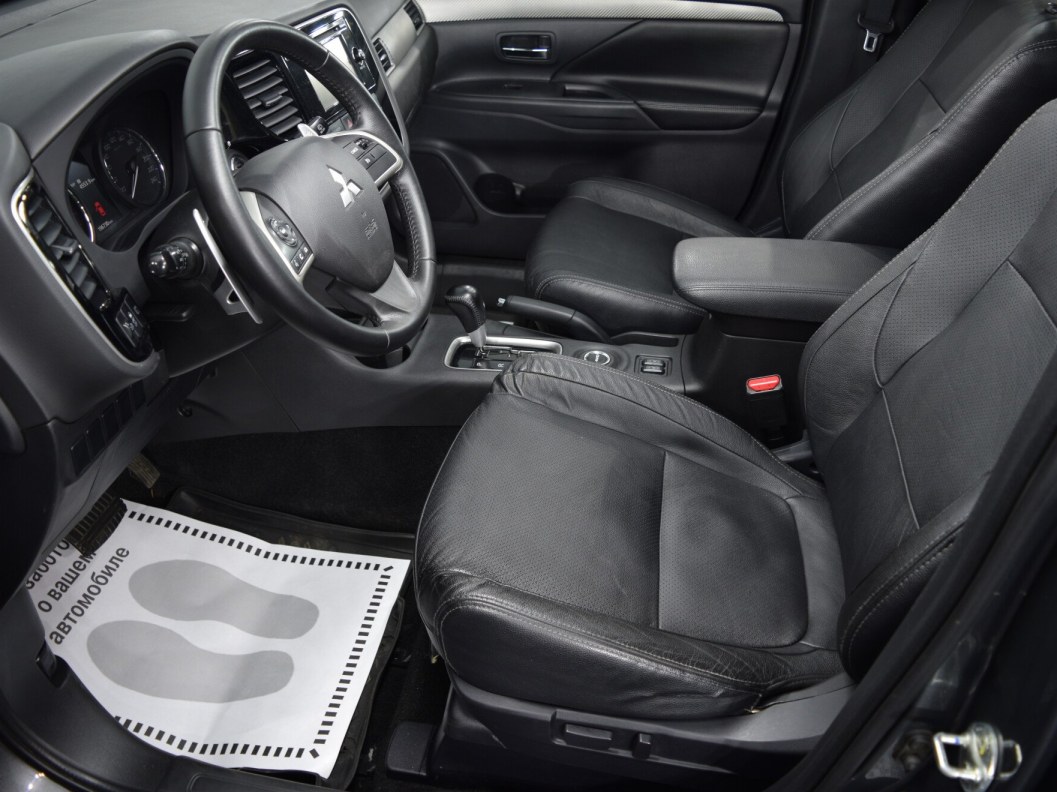 Mitsubishi Outlander Instyle S81 2.0 CVT, 2014 фото 9