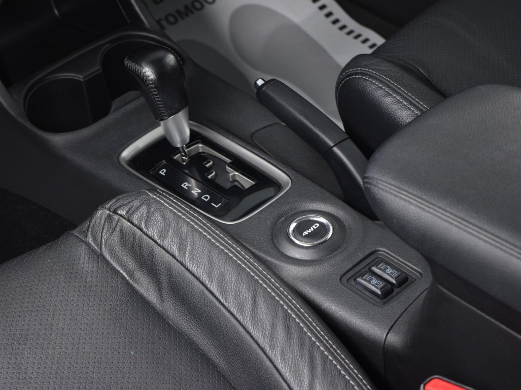 Mitsubishi Outlander Instyle S81 2.0 CVT, 2014 фото 17