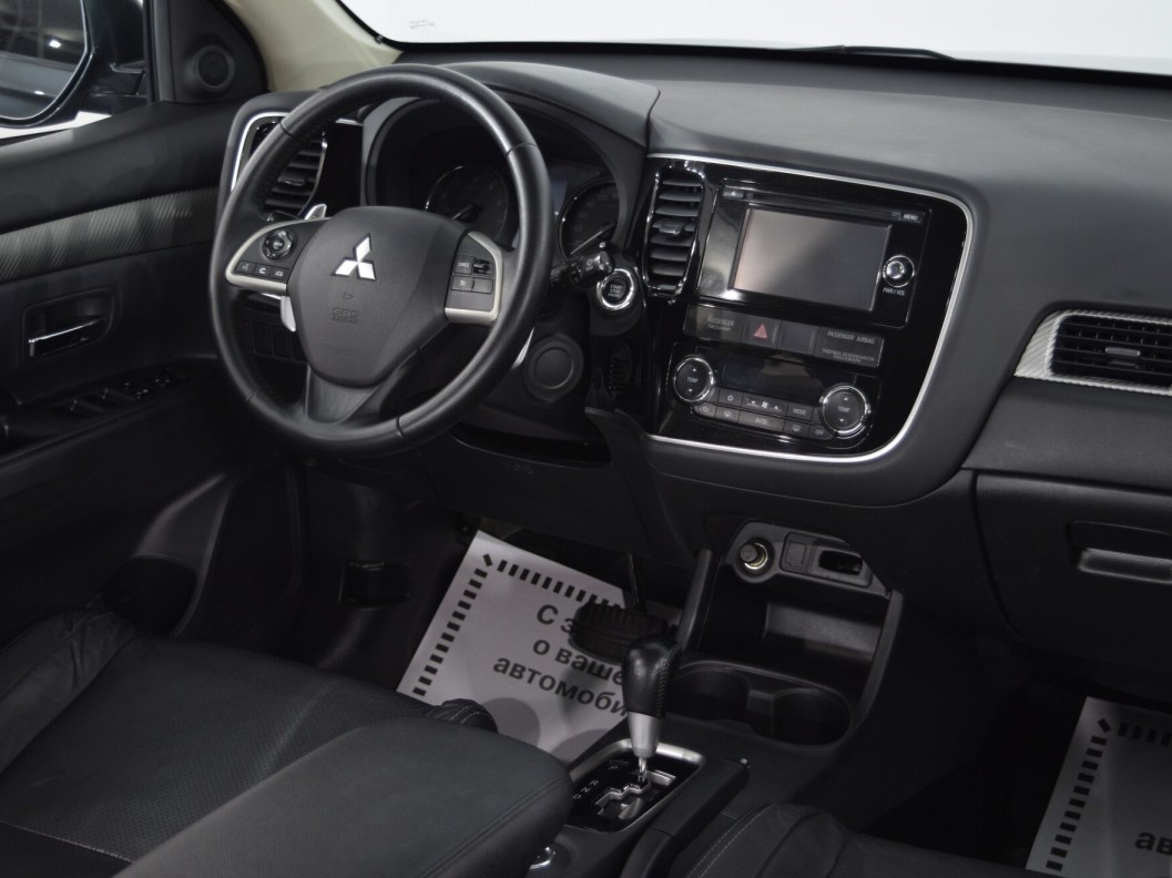 Mitsubishi Outlander Instyle S81 2.0 CVT, 2014 фото 19