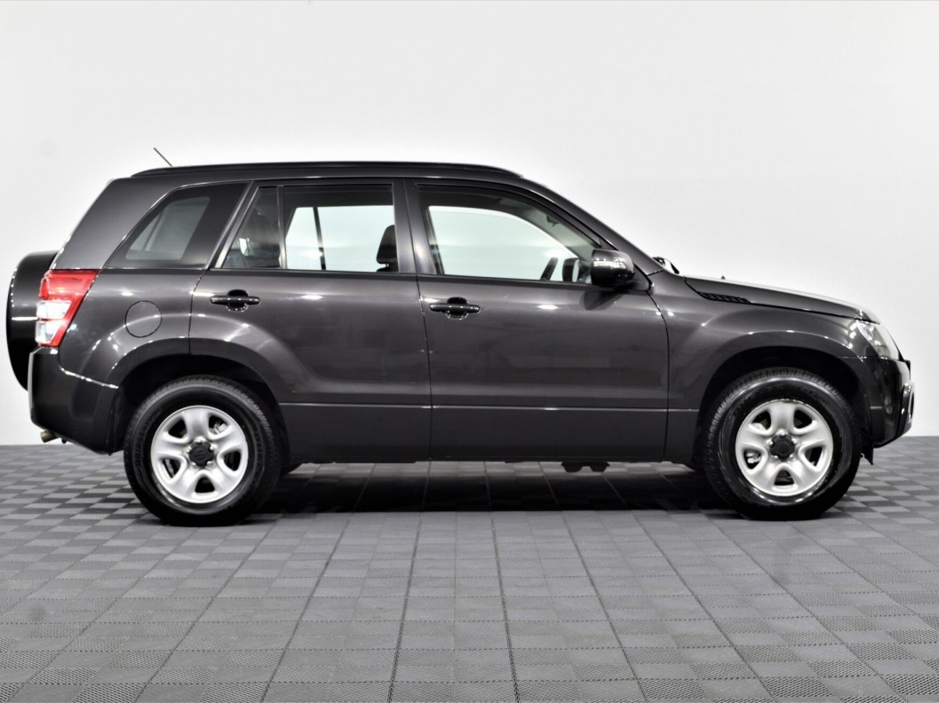 Suzuki Grand Vitara 2.0 АКПП, 2011 фото 4