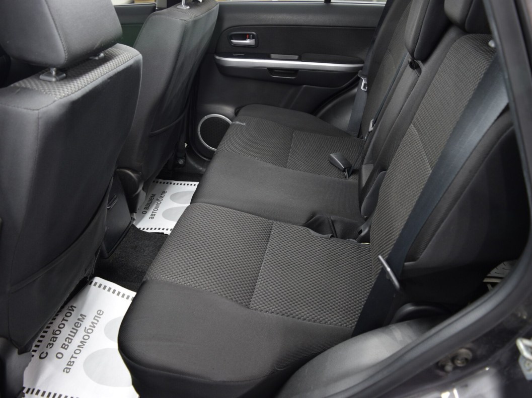 Suzuki Grand Vitara 2.0 АКПП, 2011 фото 13