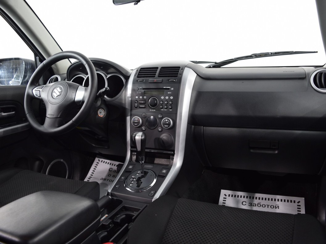 Suzuki Grand Vitara 2.0 АКПП, 2011 фото 20