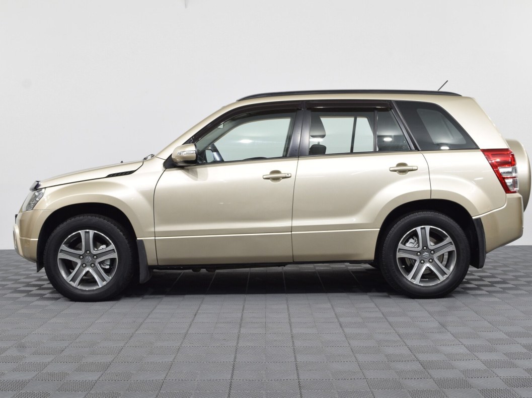 Suzuki Grand Vitara 2.5 АКПП, 2010 фото 5