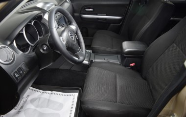 Suzuki Grand Vitara 2.5 АКПП, 2010 превью 9