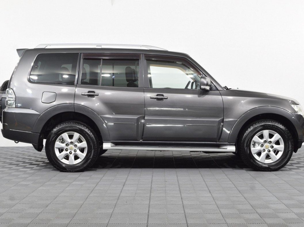 Mitsubishi Pajero 3.2 АКПП, 2010 фото 4