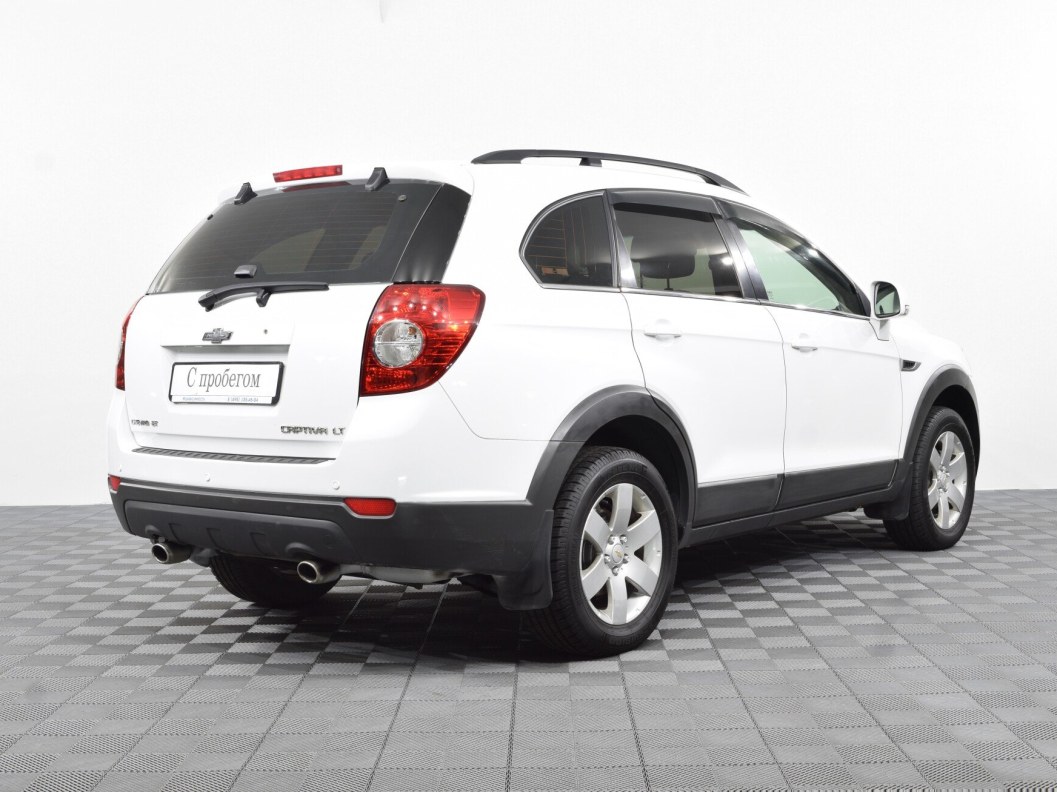 Chevrolet Captiva LT 2.4 АКПП, 2012 фото 6