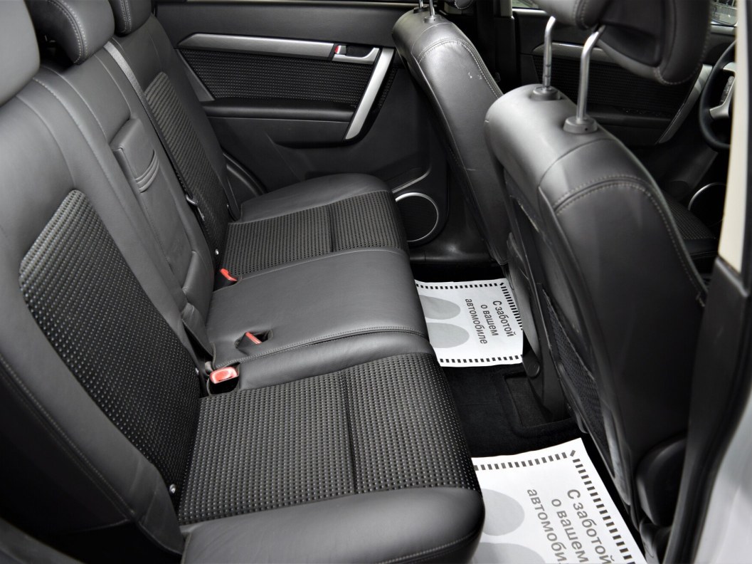 Chevrolet Captiva LT 2.4 АКПП, 2012 фото 12
