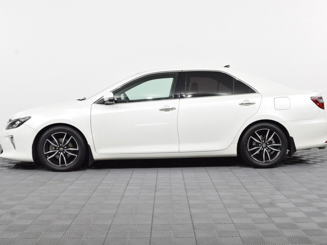Toyota Camry 2.5 АКПП, 2017 фото 5