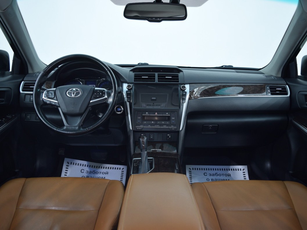 Toyota Camry 2.5 АКПП, 2017 фото 10