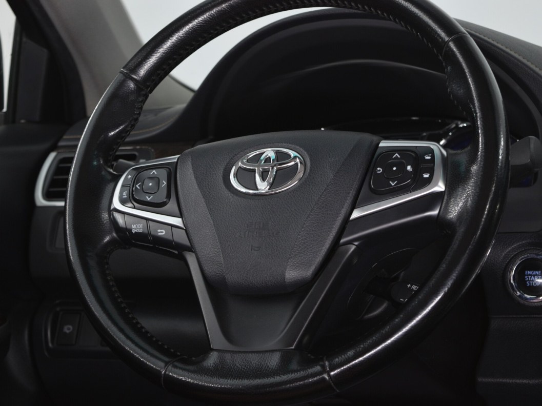 Toyota Camry 2.5 АКПП, 2017 фото 18