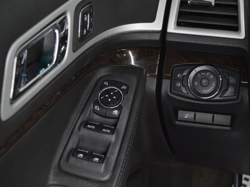 Ford Explorer 3.5 , 2012 фото 15