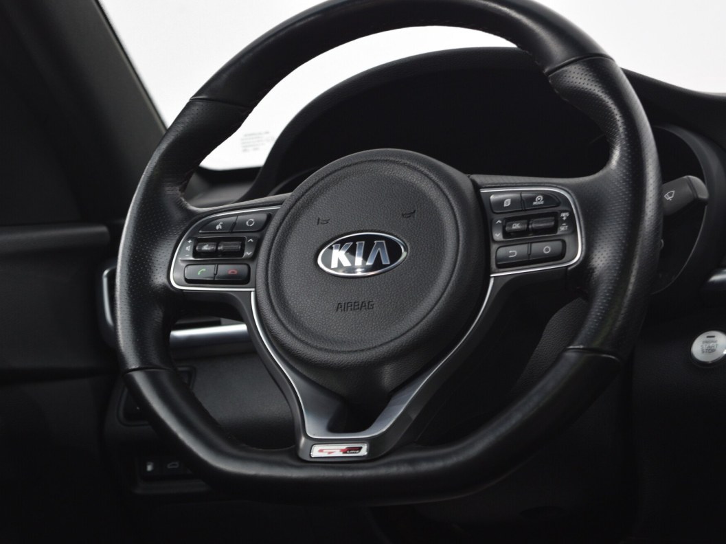Kia Optima GT-line 2.4 АКПП, 2017 фото 18