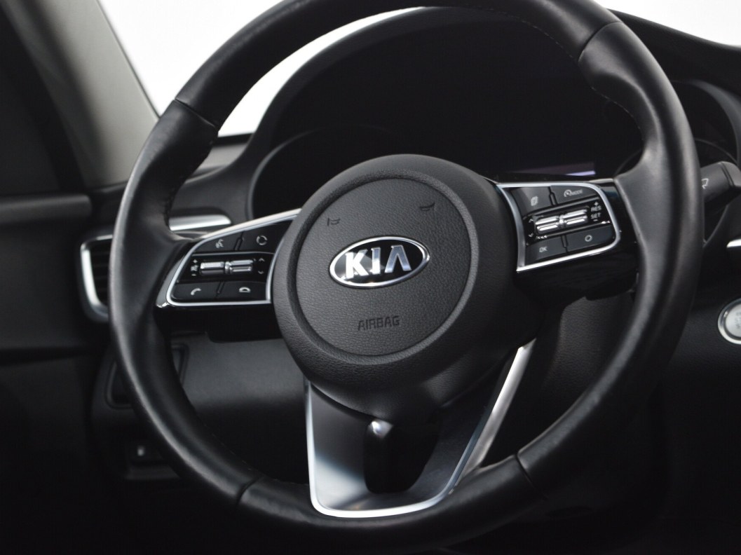 Kia Optima 2.0 АКПП, 2019 фото 16