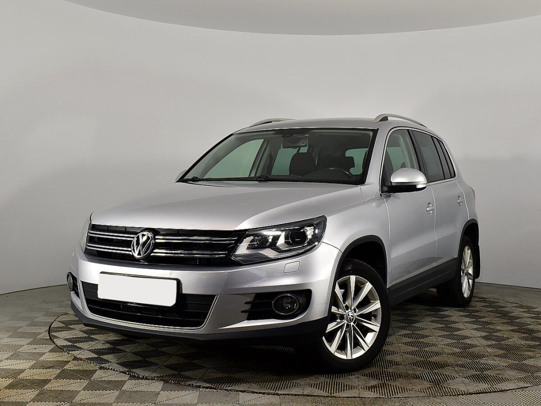 Volkswagen Tiguan Avenue 2.0 АКПП, 2015 фото 2