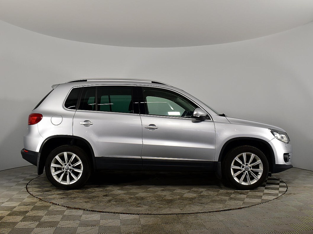 Volkswagen Tiguan Avenue 2.0 АКПП, 2015 фото 3