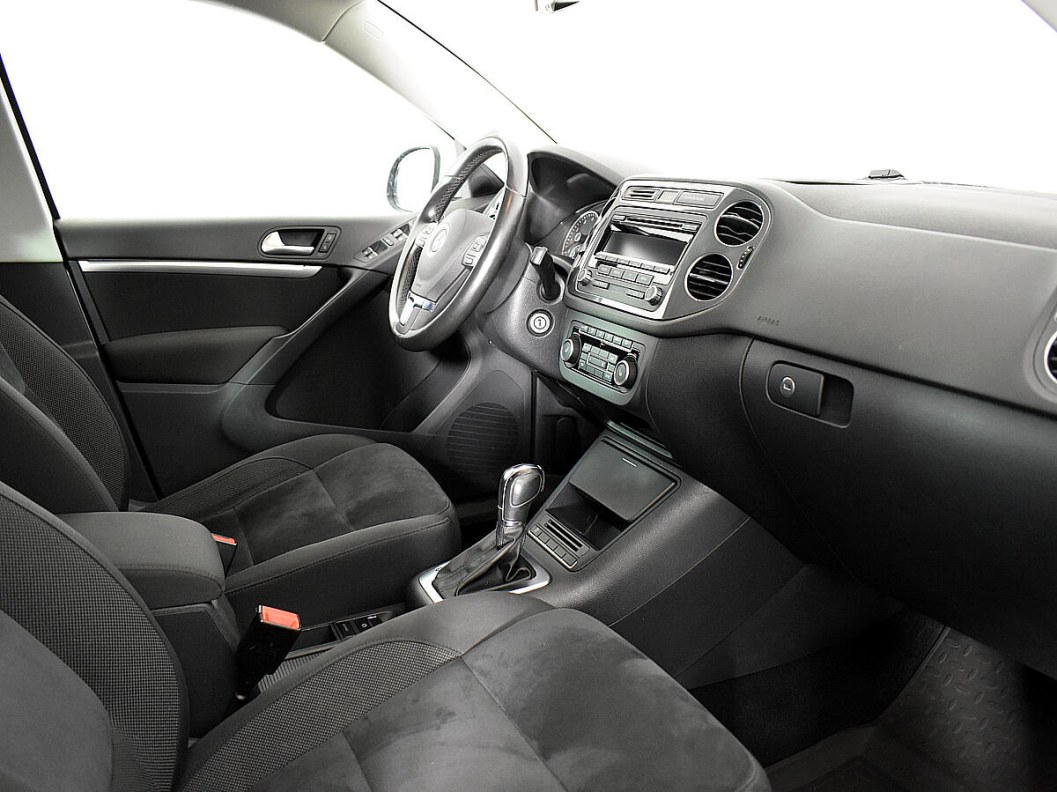 Volkswagen Tiguan Avenue 2.0 АКПП, 2015 фото 9