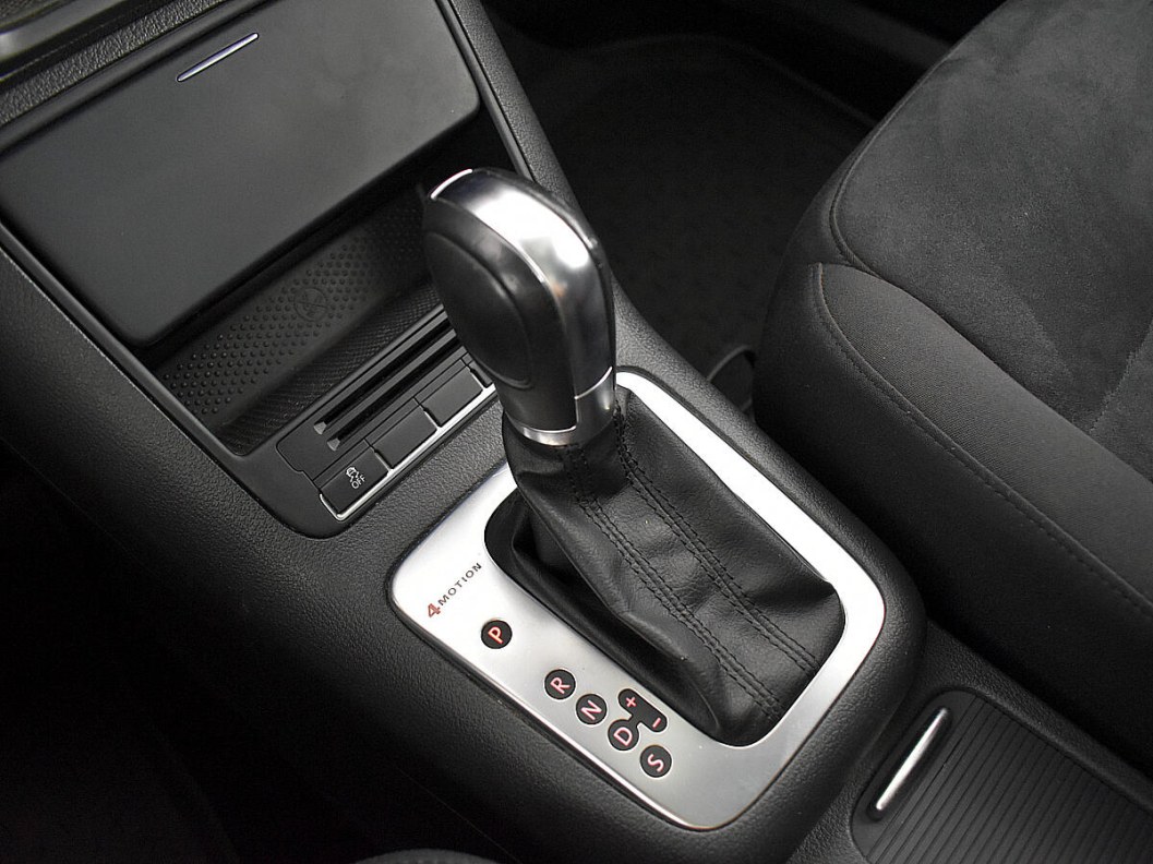 Volkswagen Tiguan Avenue 2.0 АКПП, 2015 фото 15