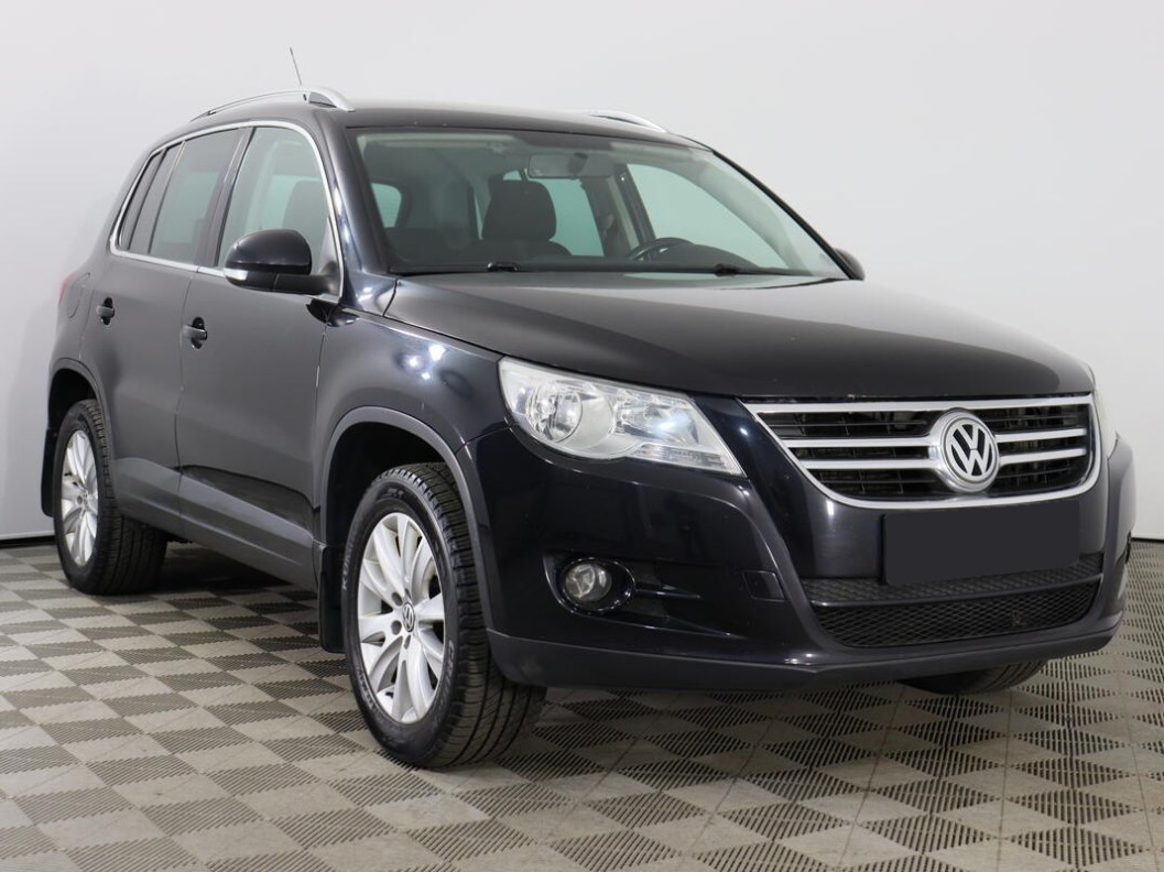 Volkswagen Tiguan 2.0 АКПП, 2010 фото 1