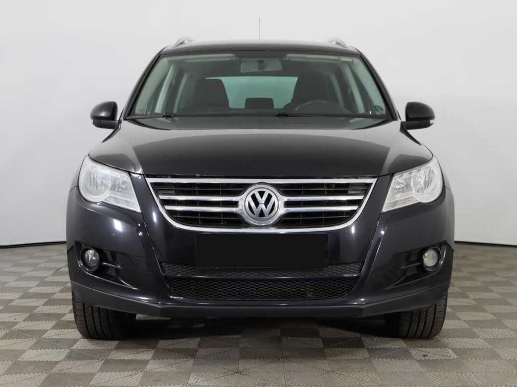 Volkswagen Tiguan 2.0 АКПП, 2010 фото 2