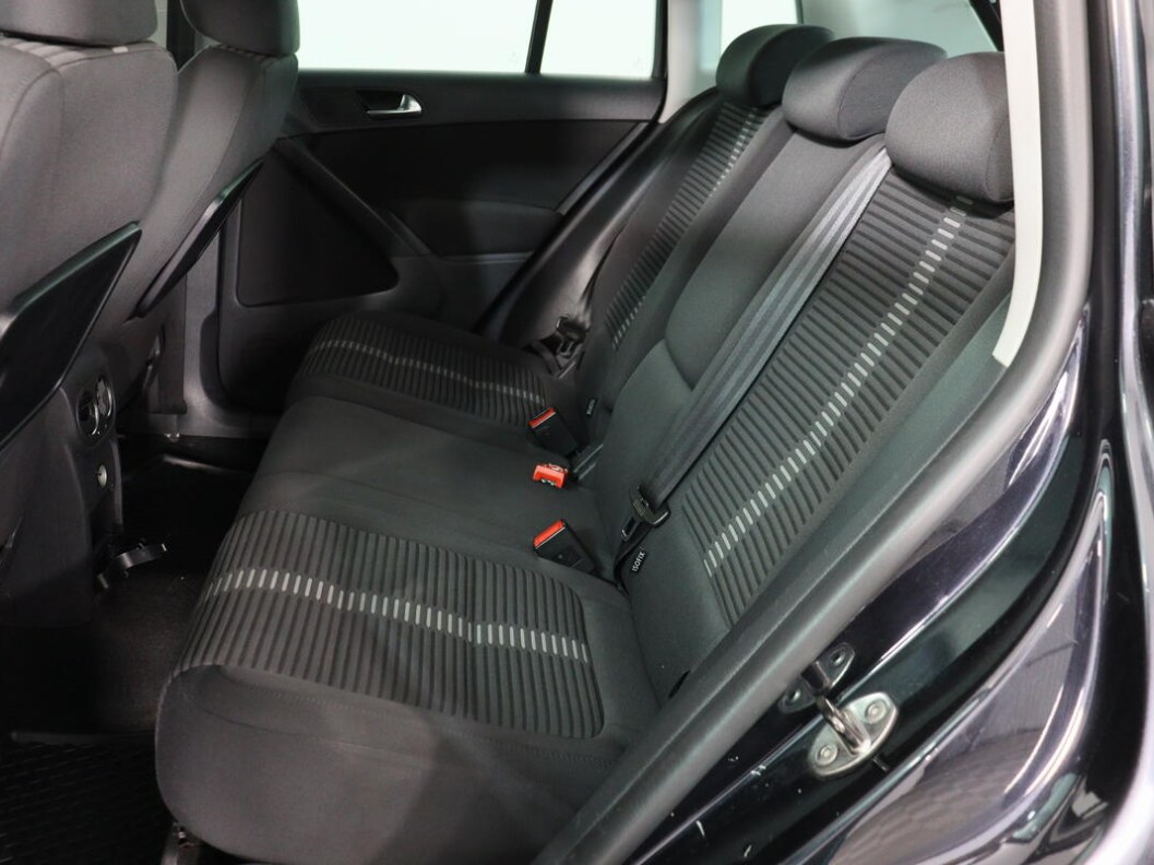Volkswagen Tiguan 2.0 АКПП, 2010 фото 10