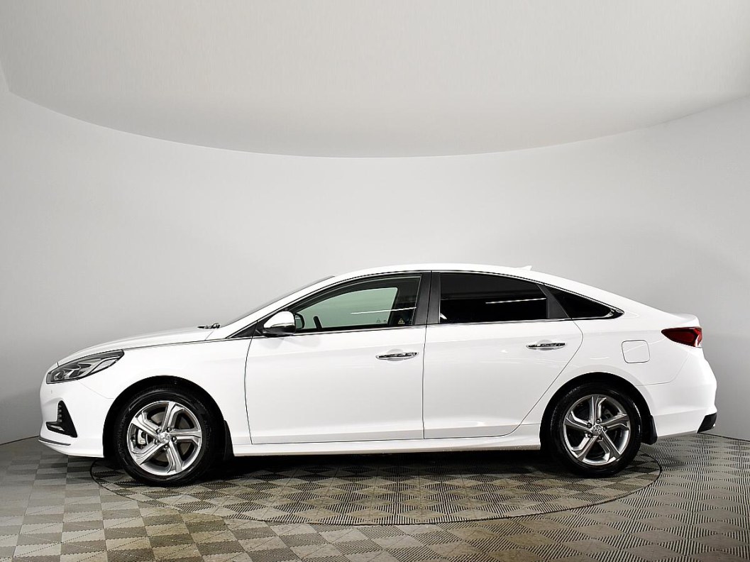 Hyundai Sonata Lifestyle 2.4 АКПП, 2017 фото 4