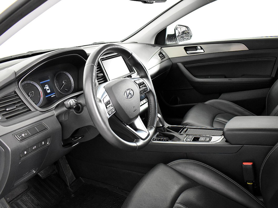 Hyundai Sonata Lifestyle 2.4 АКПП, 2017 фото 7