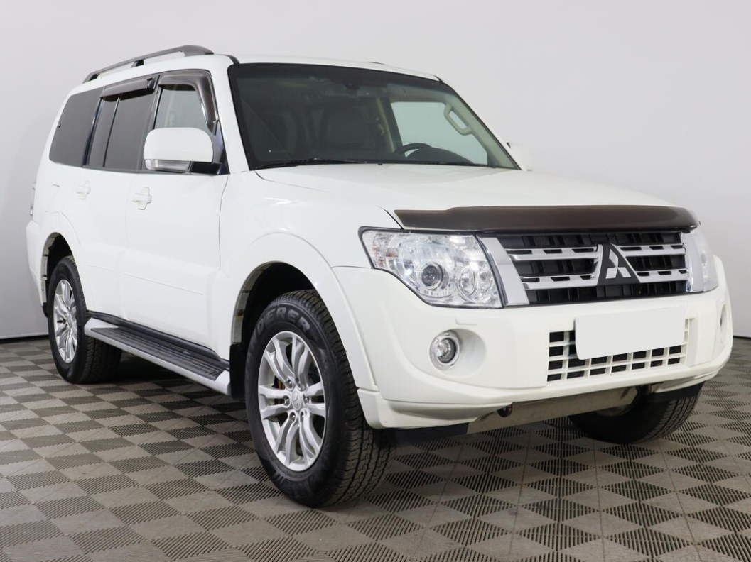 Mitsubishi Pajero Ultimate S72 3.8 АКПП, 2015 фото 1