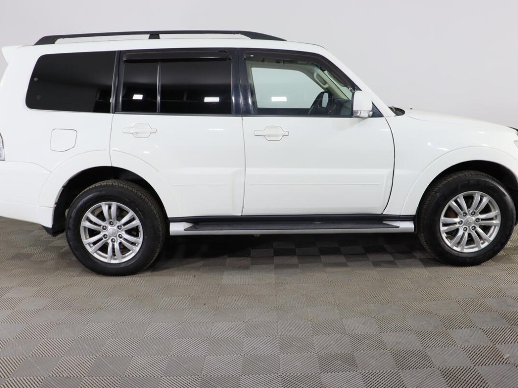 Mitsubishi Pajero Ultimate S72 3.8 АКПП, 2015 фото 4