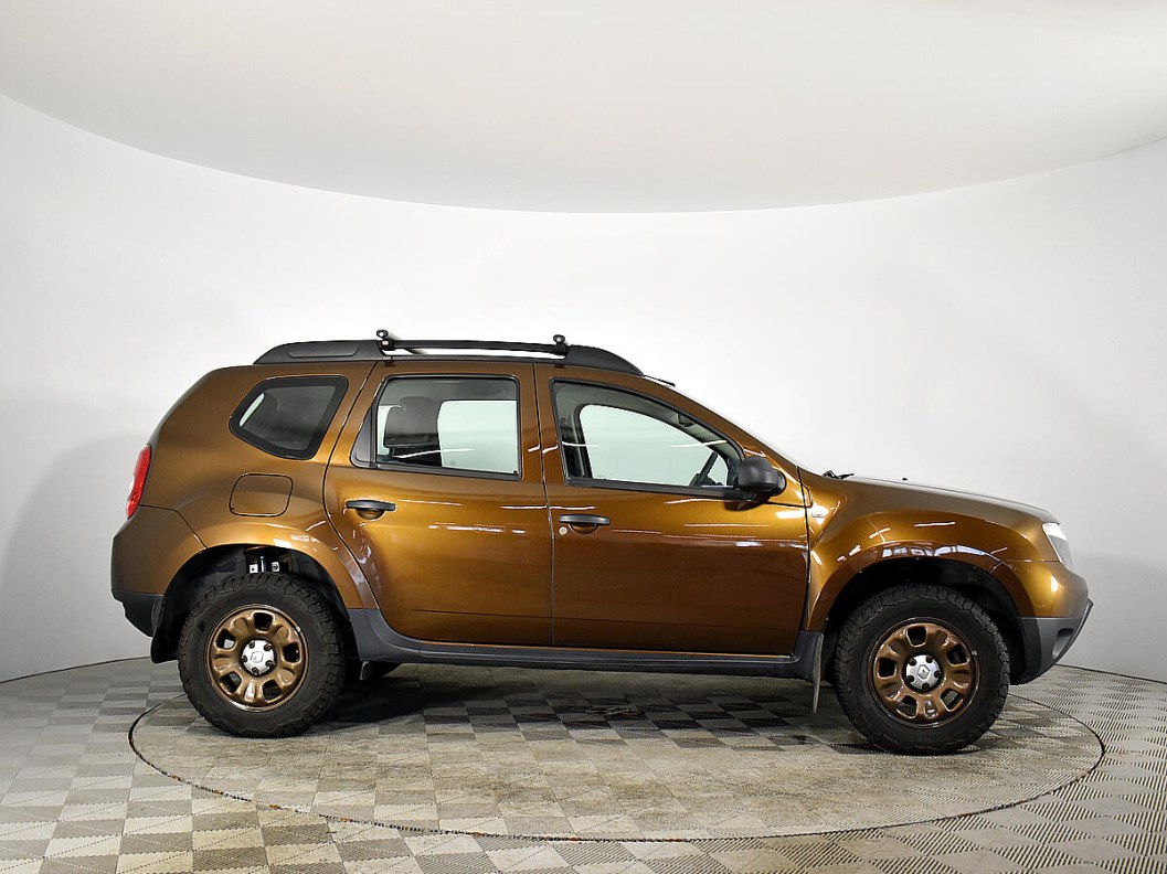 Renault Duster Privilege 2.0 МКПП, 2014 фото 3