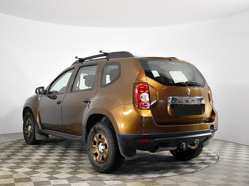 Renault Duster Privilege 2.0 МКПП, 2014 фото 6