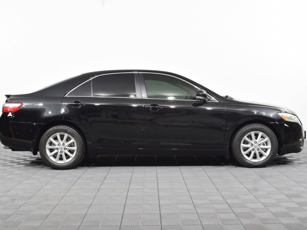 Toyota Camry 3.5 АКПП, 2010 фото 4