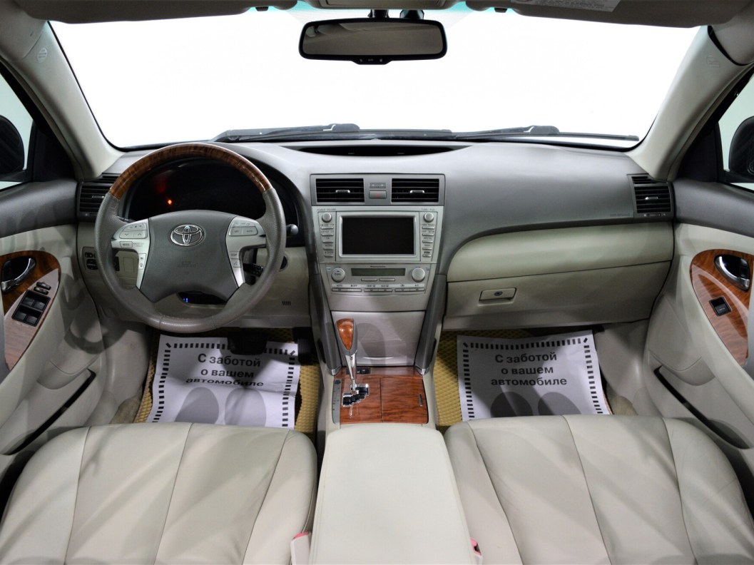 Toyota Camry 3.5 АКПП, 2010 фото 10