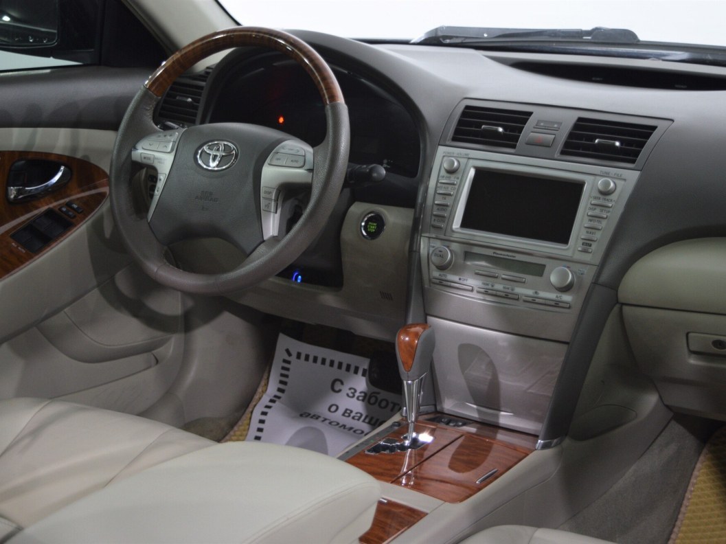 Toyota Camry 3.5 АКПП, 2010 фото 18