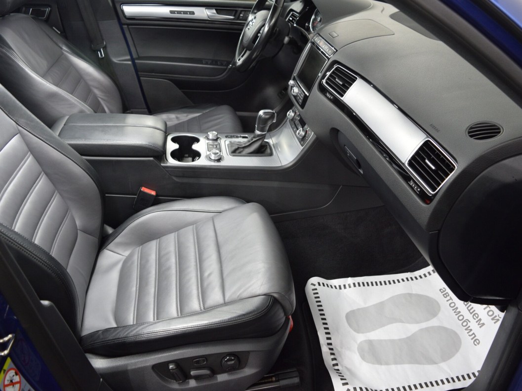 Volkswagen Touareg 3.0 , 2018 фото 11