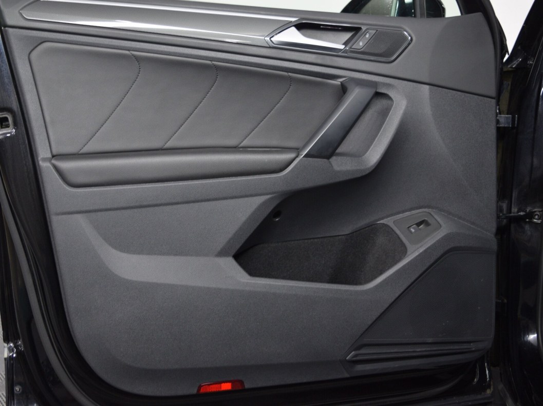 Volkswagen Tiguan Comfortline 1.4 DSG, 2017 фото 15