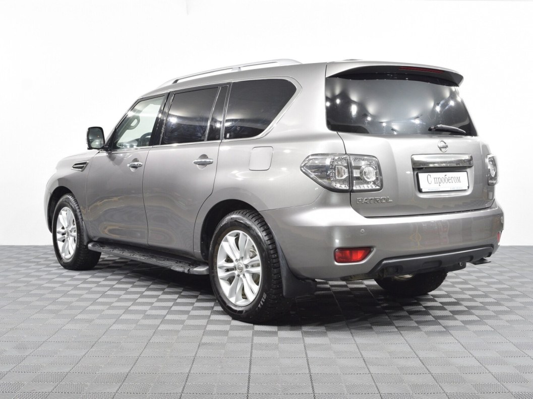 Nissan Patrol 5.6 АКПП, 2010 фото 8