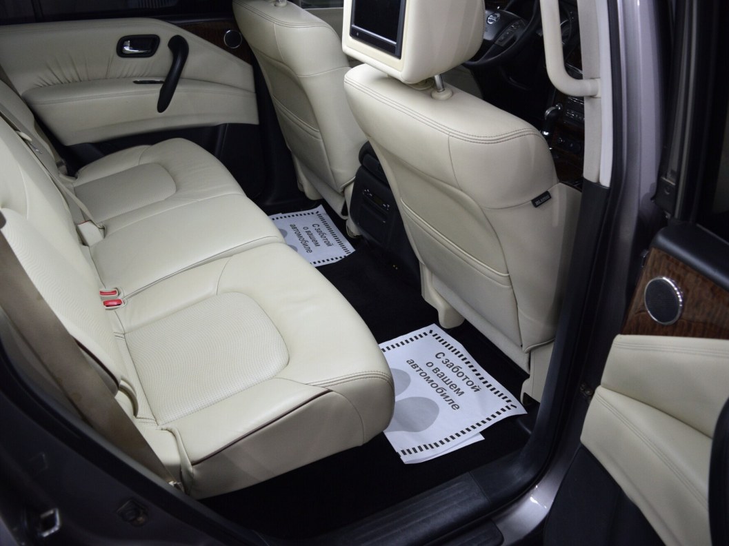 Nissan Patrol 5.6 АКПП, 2010 фото 12