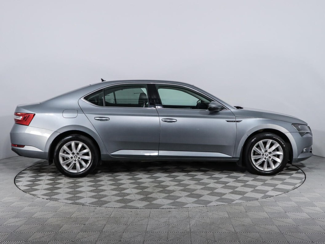 Skoda Superb Style 1.8 DSG, 2017 фото 4