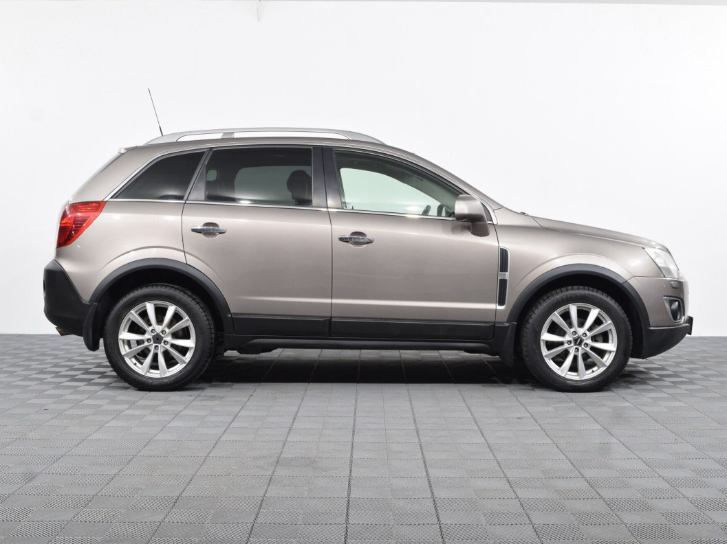 Opel Antara Cosmo 2.2 АКПП, 2013 фото 4