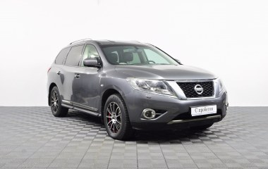 Nissan Pathfinder Top