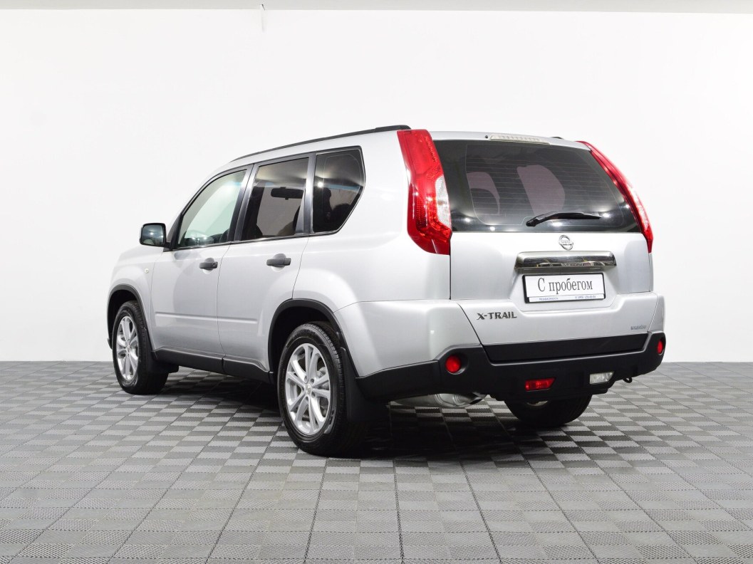 Nissan X-Trail 2.0 МКПП, 2011 фото 8