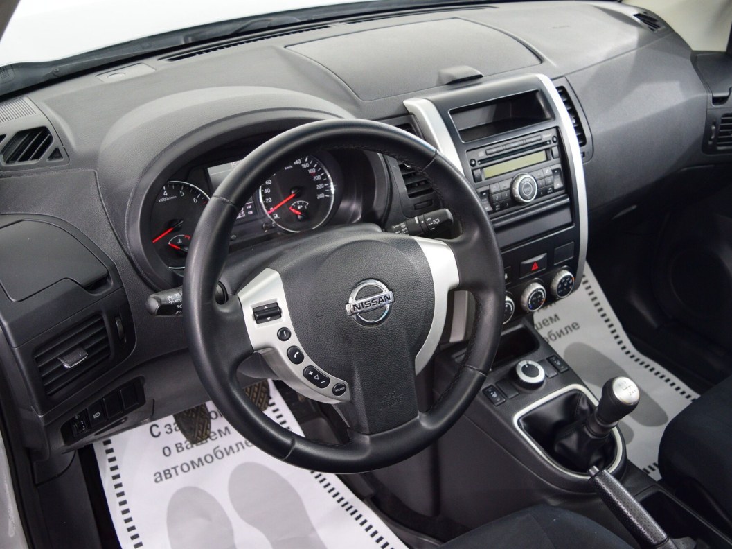 Nissan X-Trail 2.0 МКПП, 2011 фото 14
