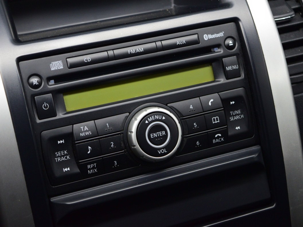 Nissan X-Trail 2.0 МКПП, 2011 фото 16