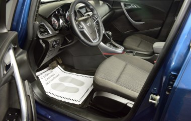 Opel Astra Cosmo 1.6 АКПП, 2013 превью 8
