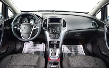 Opel Astra Cosmo 1.6 АКПП, 2013 превью 9